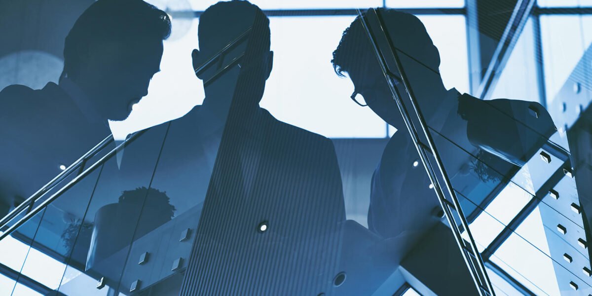 reflection-of-three-men-PXDYH77(1) reflection-of-three-men-PXDYH77(1)
